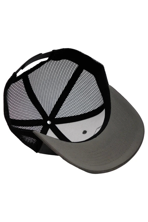 Rifle Stripe American Flag Faux Leather Trucker Hat – Snapback