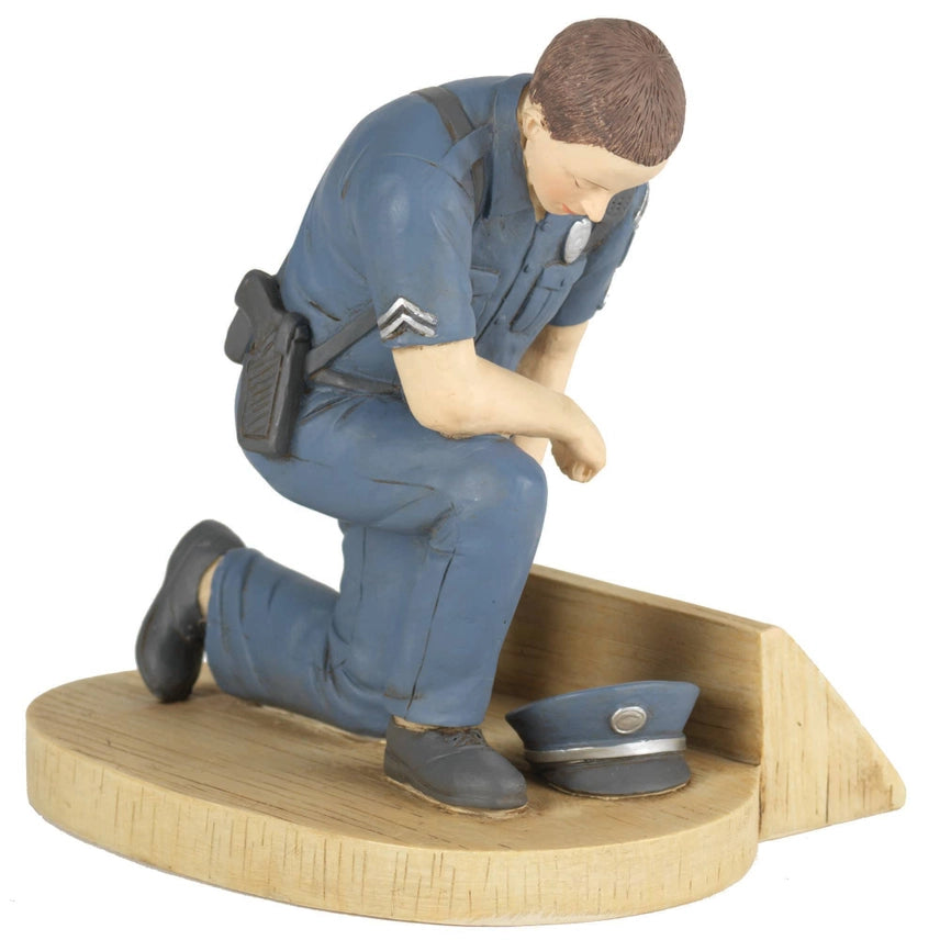 Police Officer’s Prayer Figurine – Kneeling Officer Faith & Tribute Decor