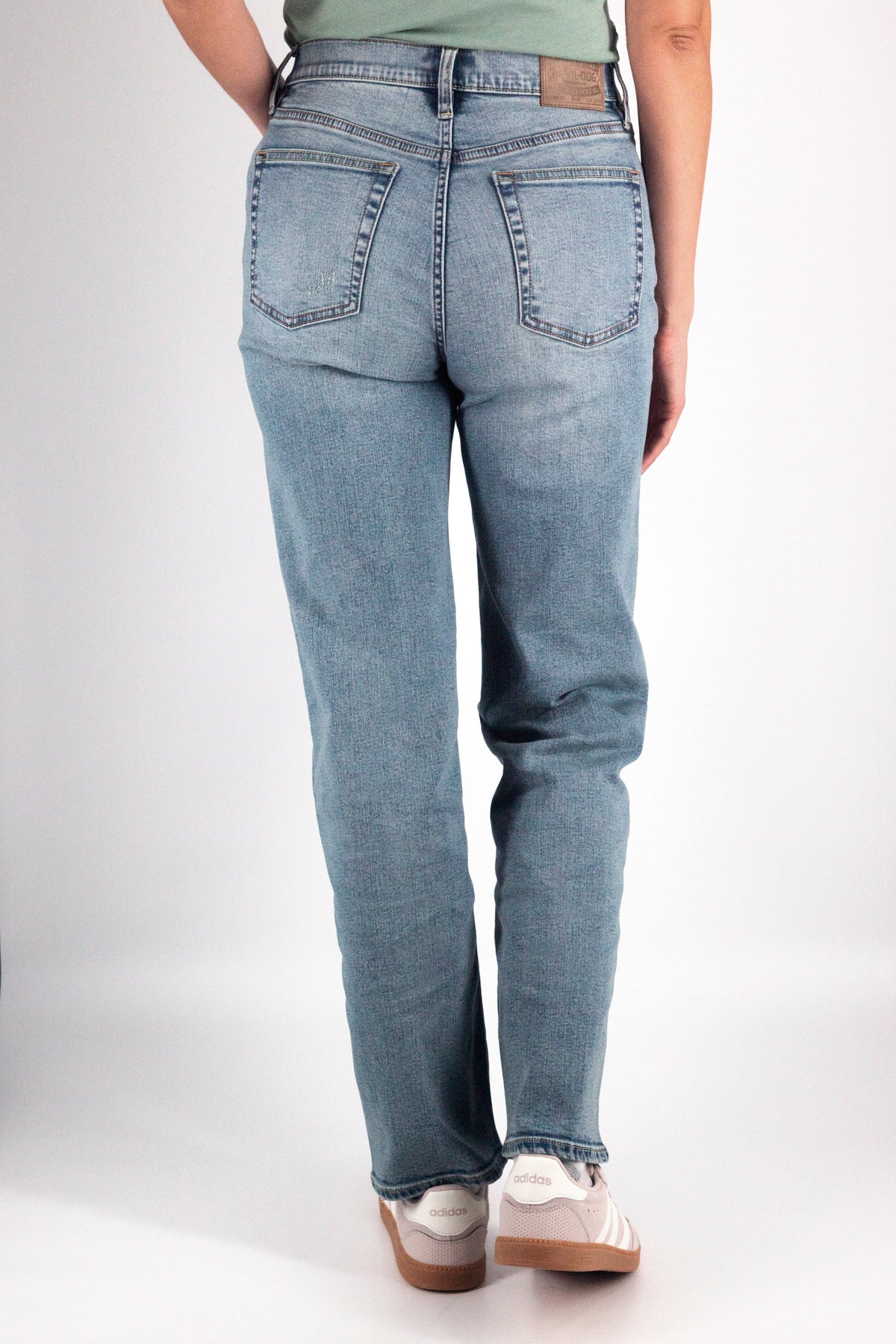 DEVIL-DOG® Women’s High Rise Straight Stretch Jeans – Holly Springs Light Wash
