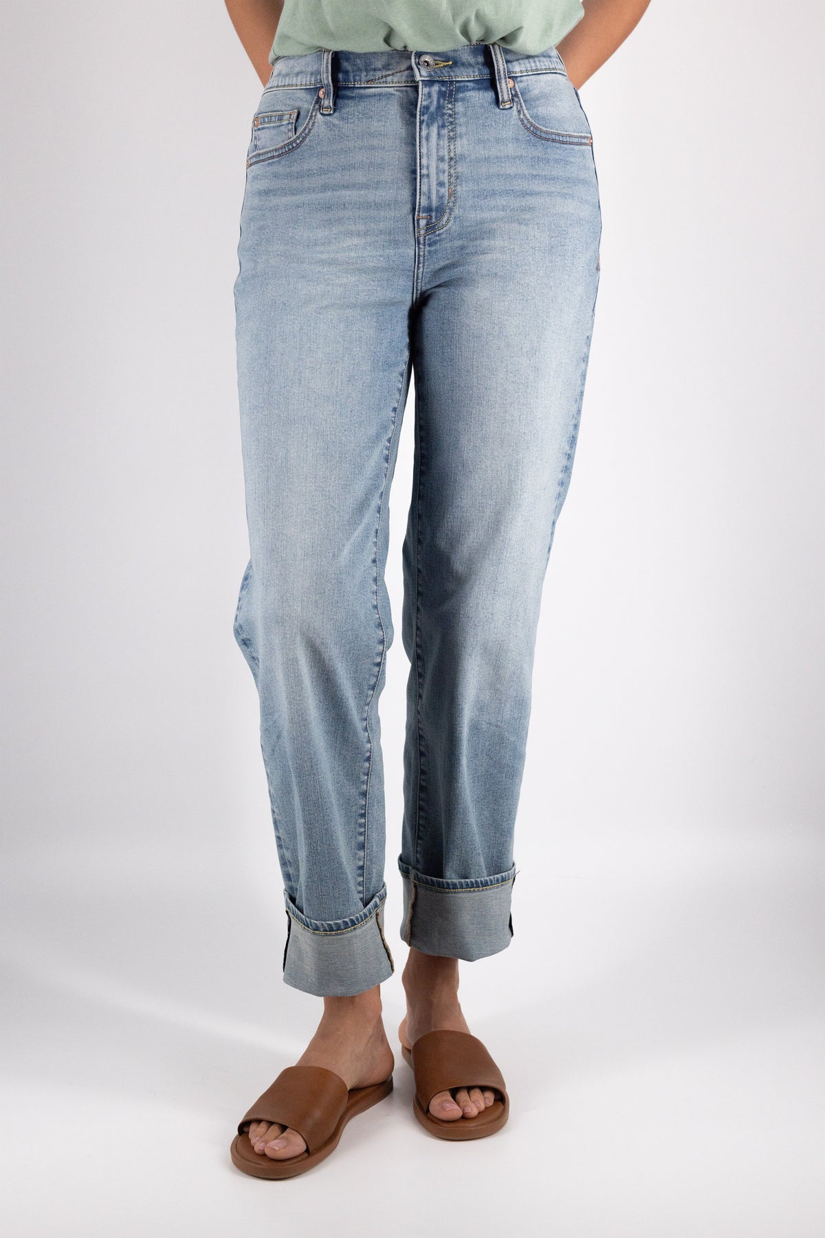 DEVIL-DOG® Women’s High Rise Straight Stretch Jeans – Holly Springs Light Wash