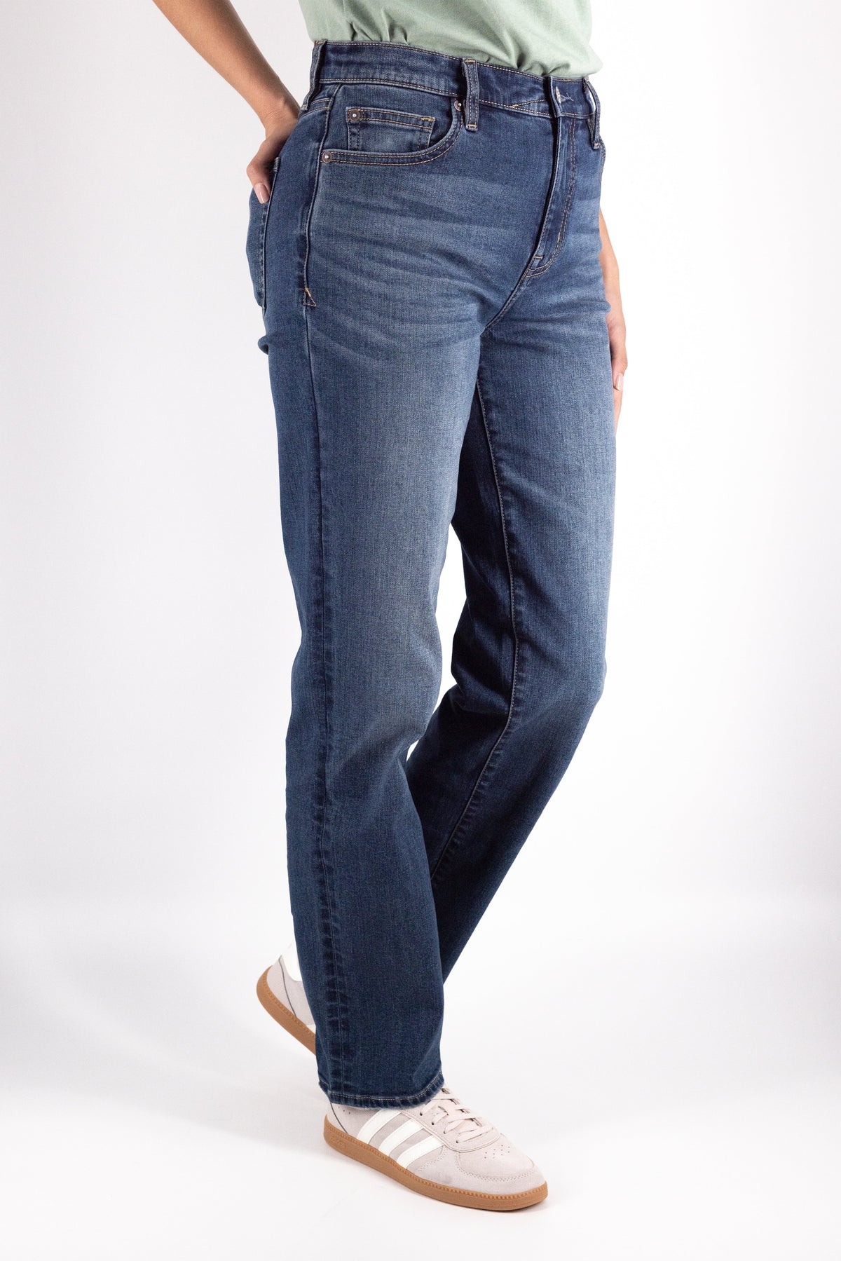 DEVIL-DOG® Women’s High Rise Straight Stretch Jeans – Emerald Isle Med/Dark Wash