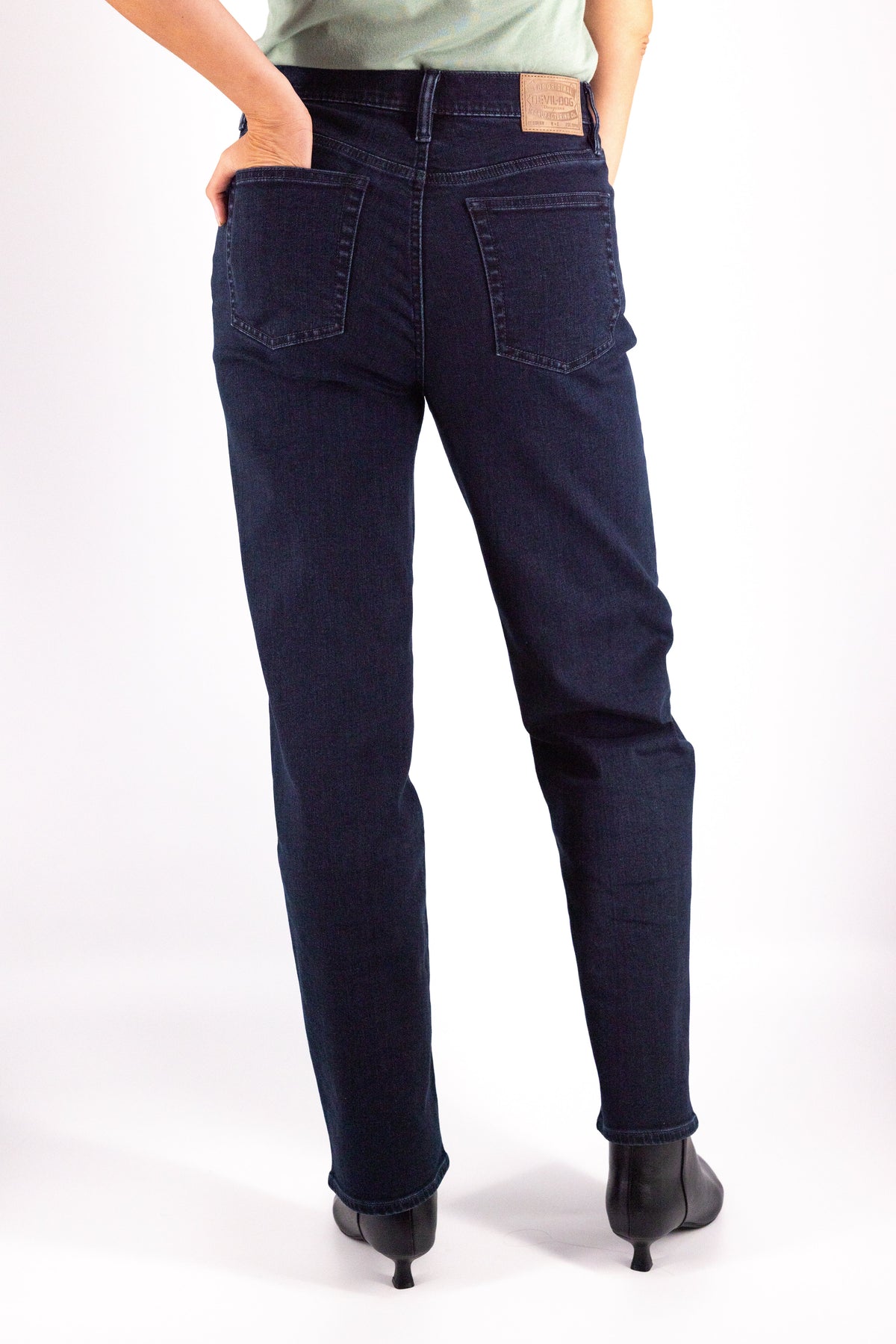 DEVIL-DOG® Women’s High Rise Straight Stretch Jeans – Hope Mills Dark Wash