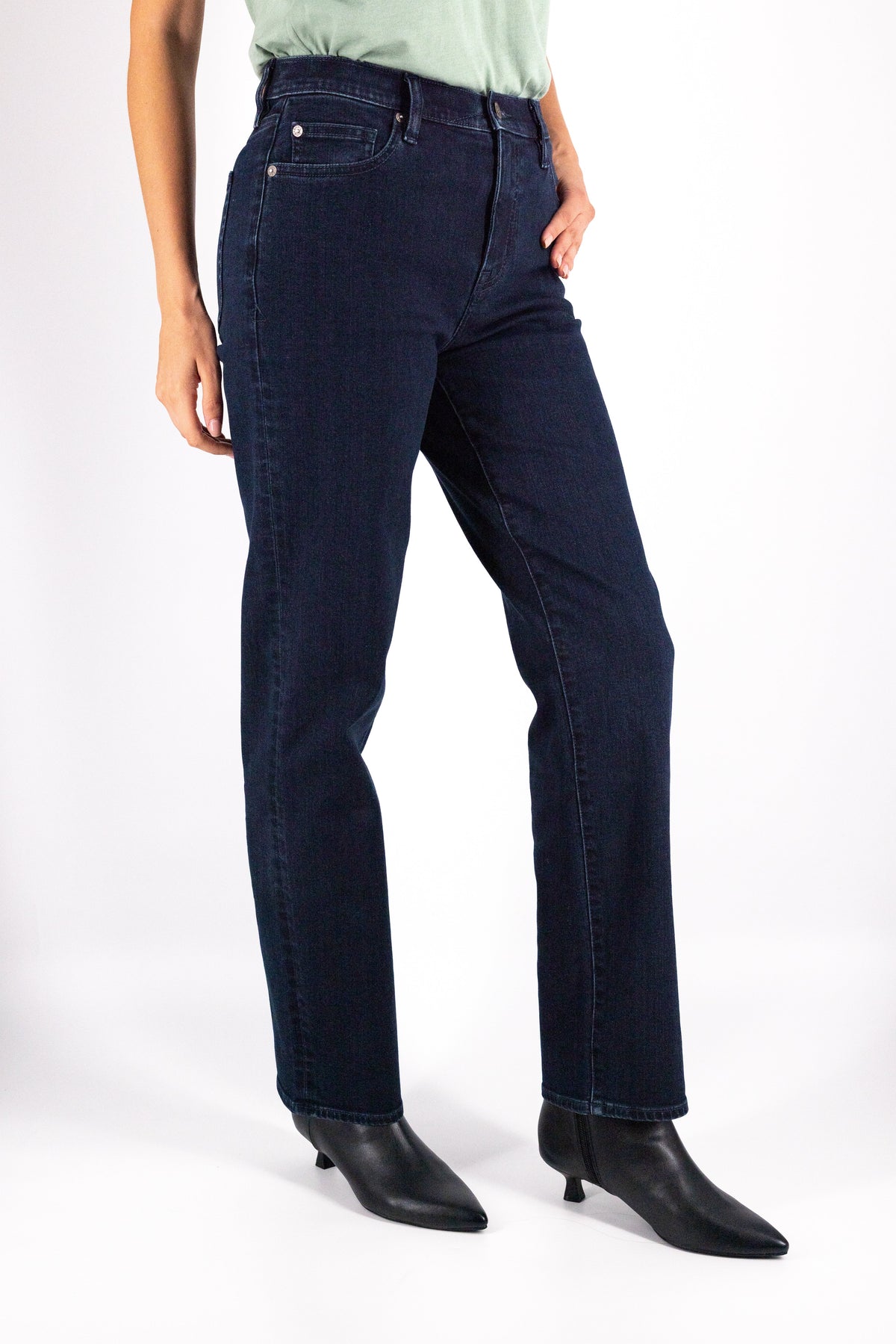 DEVIL-DOG® Women’s High Rise Straight Stretch Jeans – Hope Mills Dark Wash