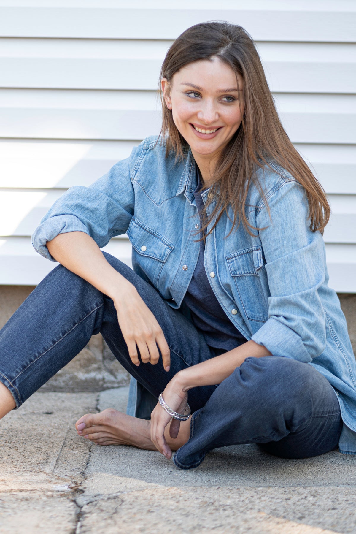 Women’s DEVIL-DOG Emerald Isle med dark wash high rise straight leg stretch denim jeans with soft comfort fit and timeless styling
